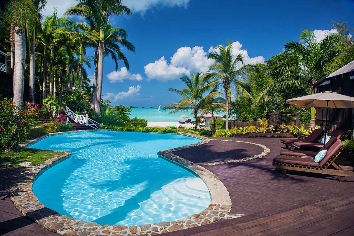 Cocos Hotel