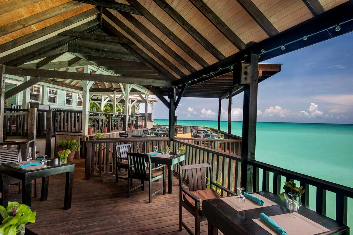 Cocos Hotel
