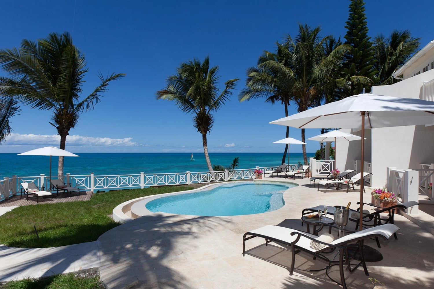 Blue Waters Resort & Spa