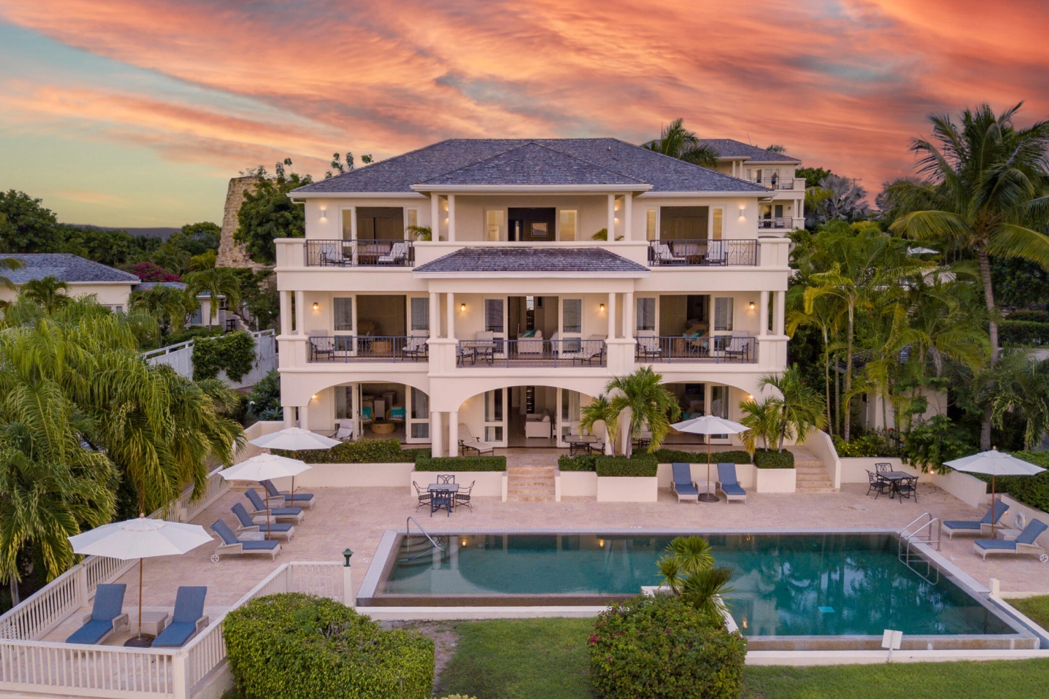 Blue Waters Resort & Spa