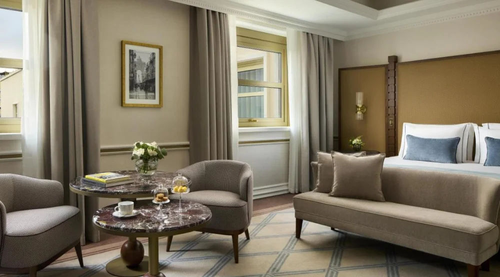 Junior Suite Signature with Extra Bed at Tivoli Avenida Liberdade