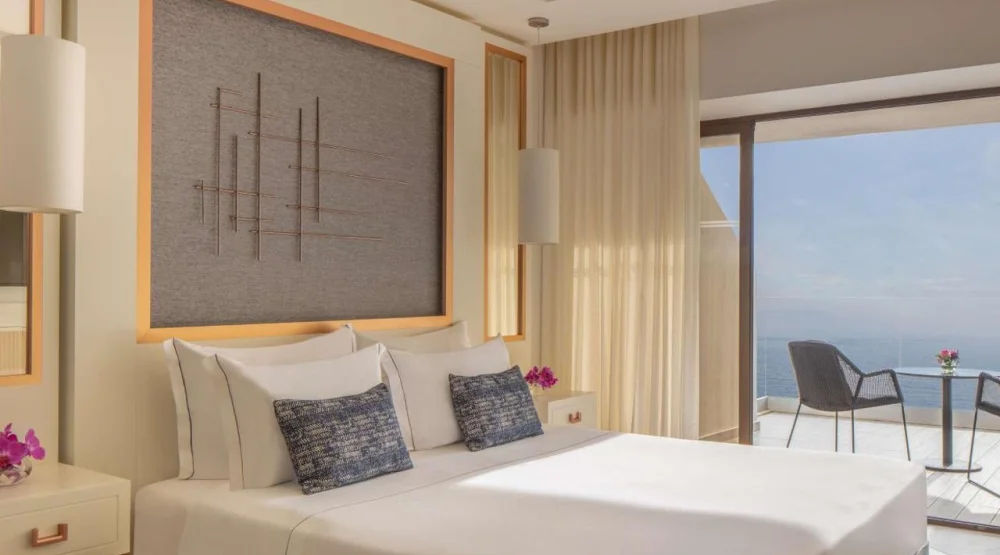 Deluxe Room with Ocean View and Terrace at Tivoli Carvoeiro Algarve Resort
