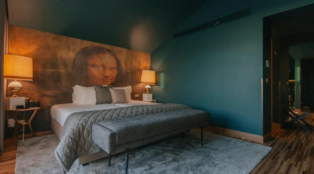Suite with Hot Tub at Torel Avantgarde