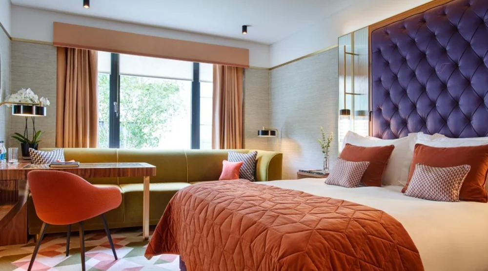 Signature Queen Room at Fitzwilliam Hotel