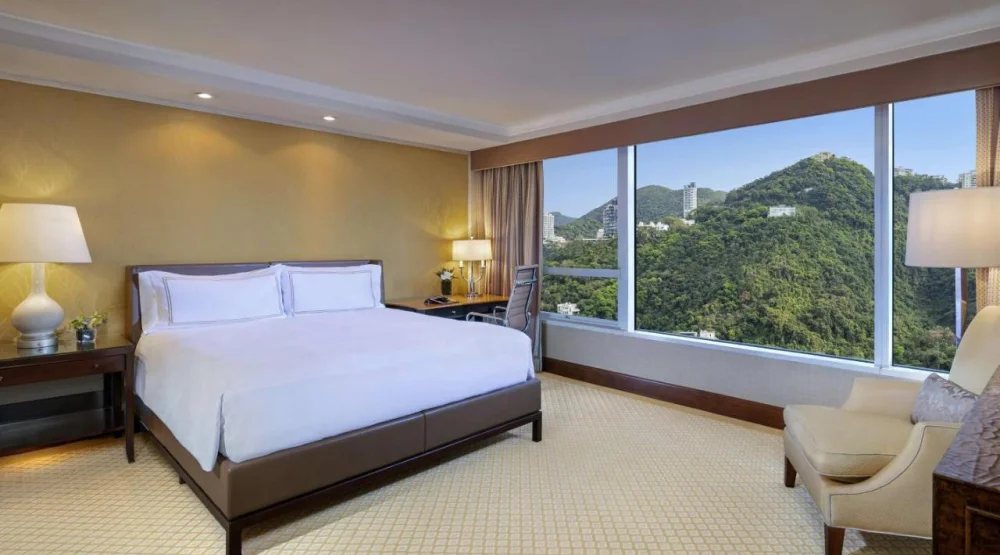 Executive King Room with Peak View at Conrad Hong Kong