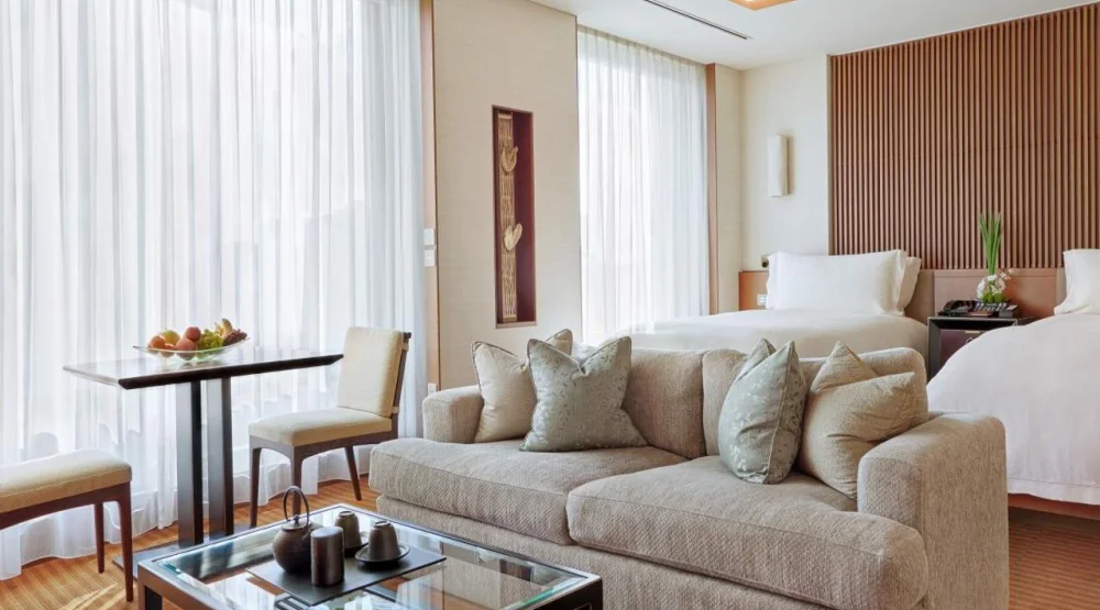 Deluxe Twin Room at The Peninsula Tokyo
