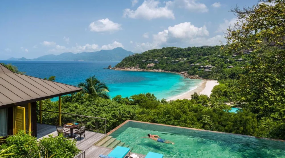 Two Bedroom Suite Ocean View One King Bed and Two Queen Beds at Four Seasons Resort Seychelles