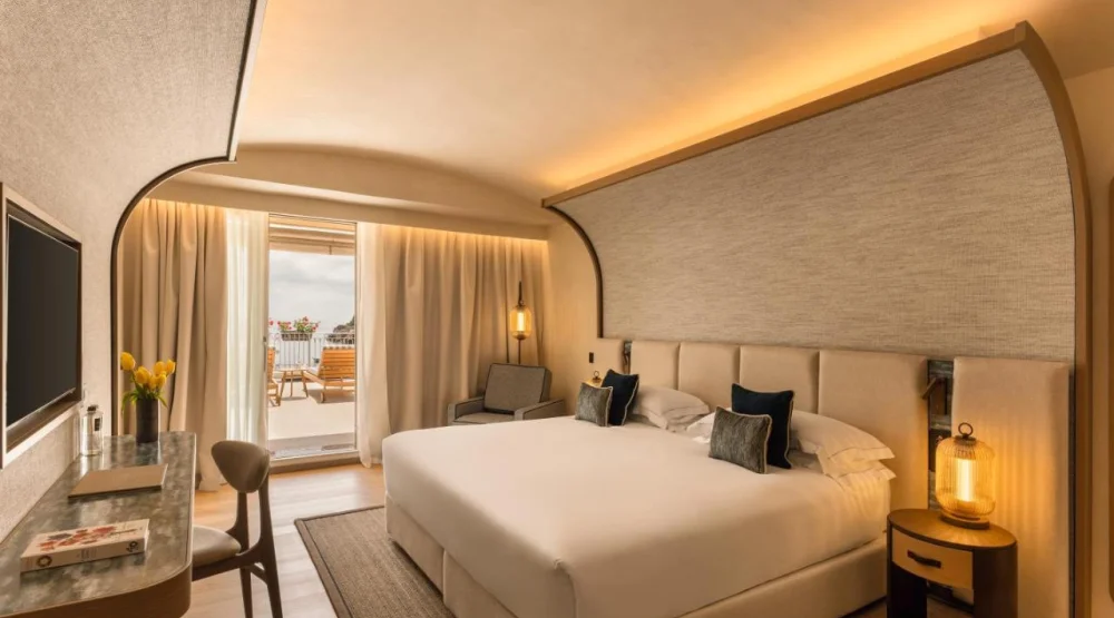 Deluxe Triple Room with Sea View at Mazzaro Sea Palace