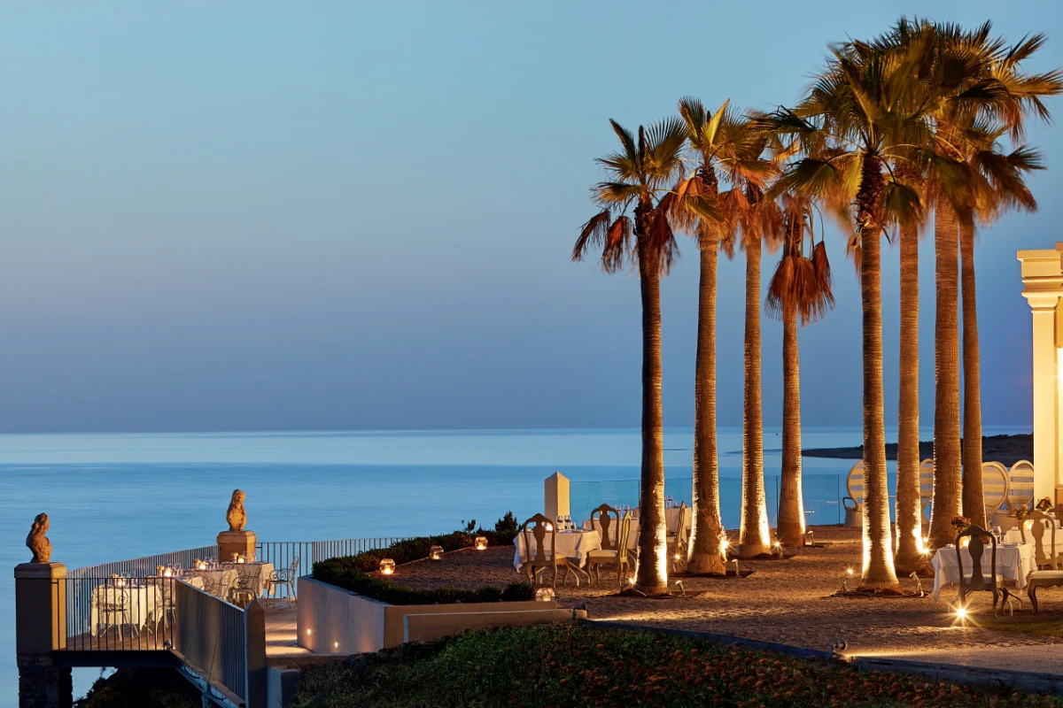 Mandola Rosa, A Resort to Live