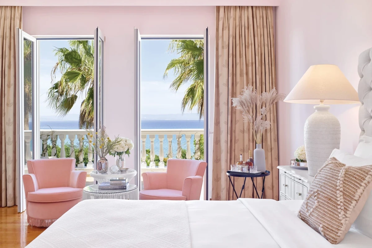 Mandola Rosa, A Resort to Live
