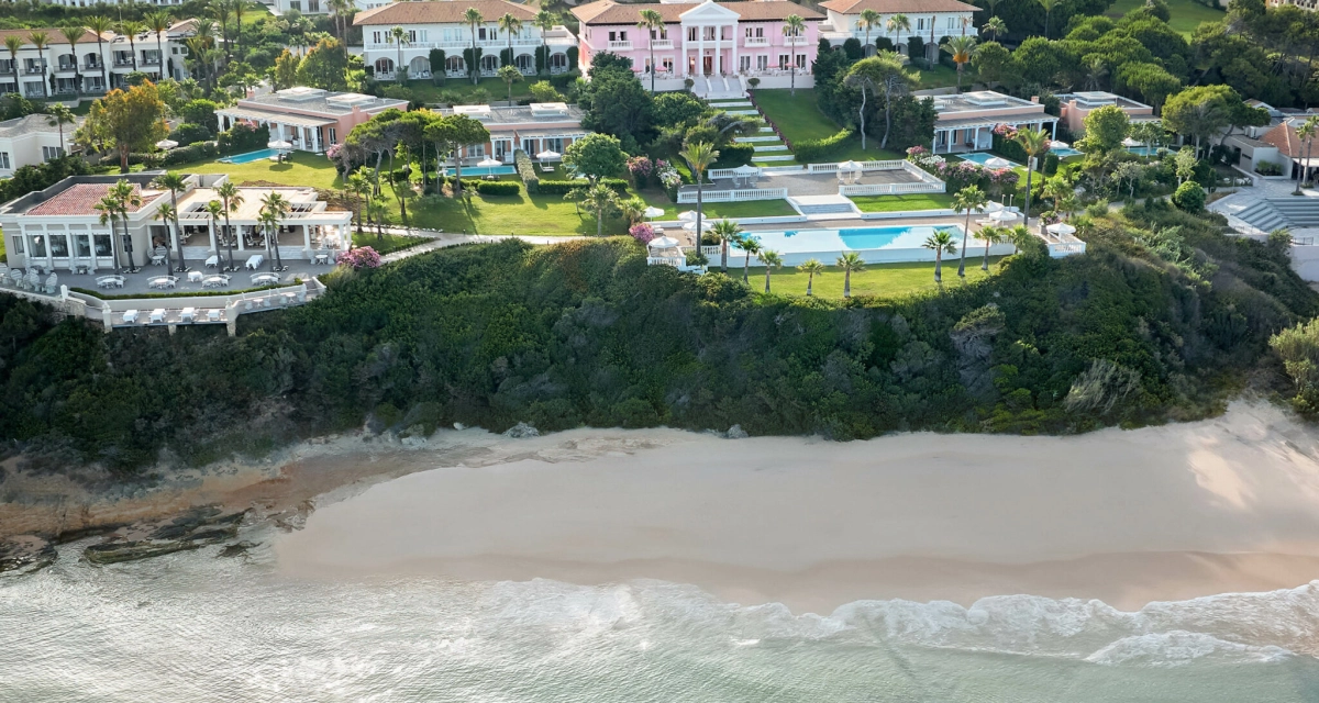 Mandola Rosa, A Resort to Live