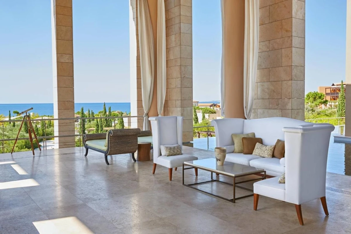 The Romanos, a Luxury Collection Resort