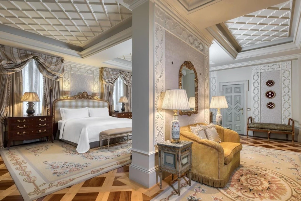 Hotel Grande Bretagne, a Luxury Collection Hotel
