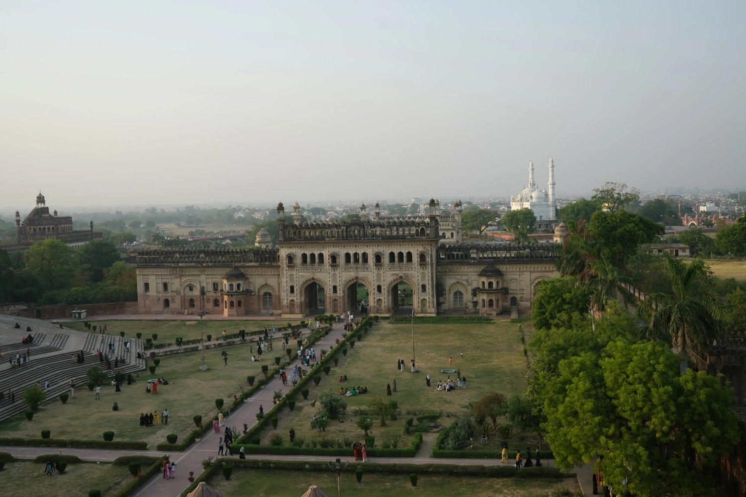 Royal Legacies & Wild Encounters